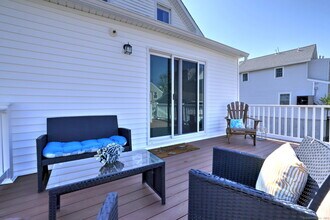 15 Chetwood St in Milford, CT - Building Photo - Building Photo