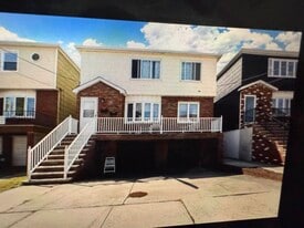 134 North St in Bayonne, NJ - Building Photo