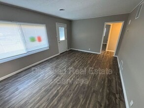 111 Forestwood Ave in Vandalia, OH - Building Photo - Building Photo