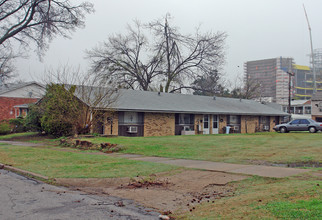 The Cottages on Rockford in Tulsa, OK - Foto de edificio - Building Photo