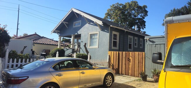 455 Washington St, Unit A