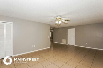 2208 Spring Cir in Cocoa, FL - Foto de edificio - Building Photo