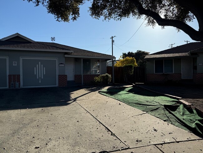 property at 2616 Kitsap Ct