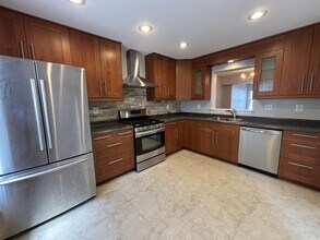 4666 Louise St Claire Dr in Doylestown, PA - Building Photo - Building Photo