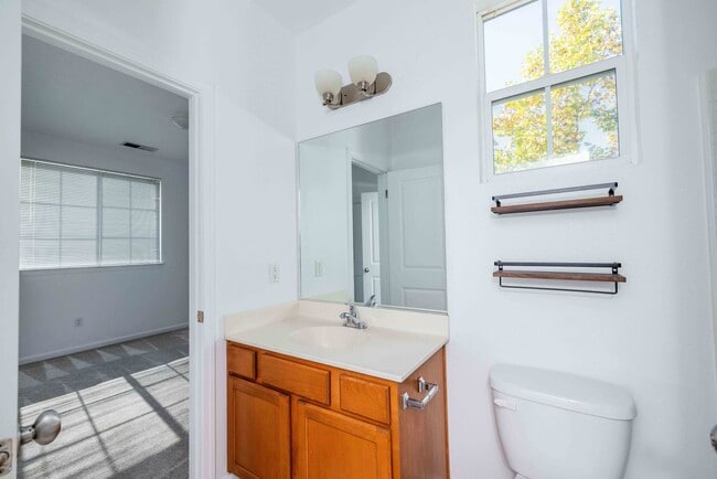 2641 Gobar Ln in Santa Rosa, CA - Building Photo - Building Photo