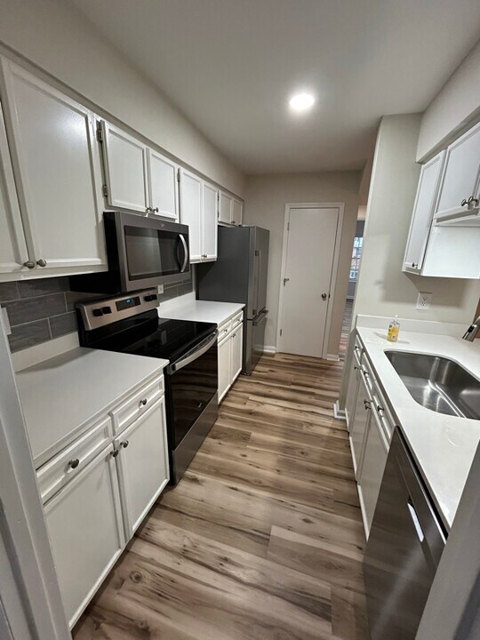 1034 Hunters Trce in Mount Pleasant, SC - Building Photo