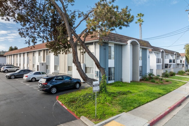 Terre at Lexi in El Cajon, CA - Foto de edificio - Building Photo