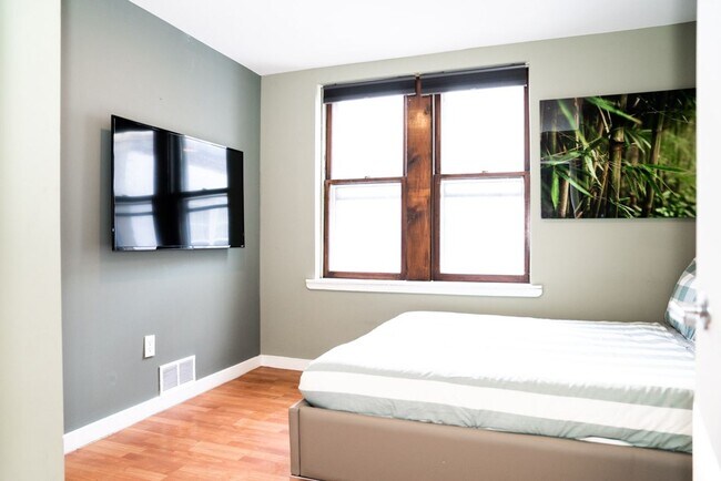617 S 3rd St in Philadelphia, PA - Building Photo - Building Photo