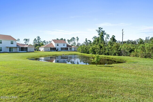 3102 Meadow St in Lynn Haven, FL - Building Photo - Building Photo