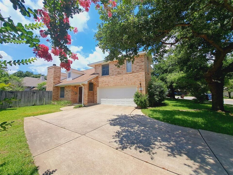3708 Bird House Dr in Round Rock, TX - Building Photo