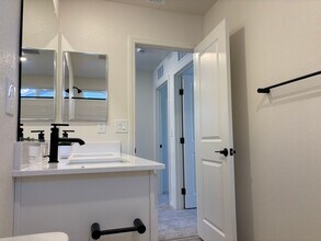 9113 Rivington Ave in Las Vegas, NV - Building Photo - Building Photo