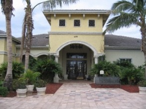 The Grand Isles in West Palm Beach, FL - Building Photo - Building Photo