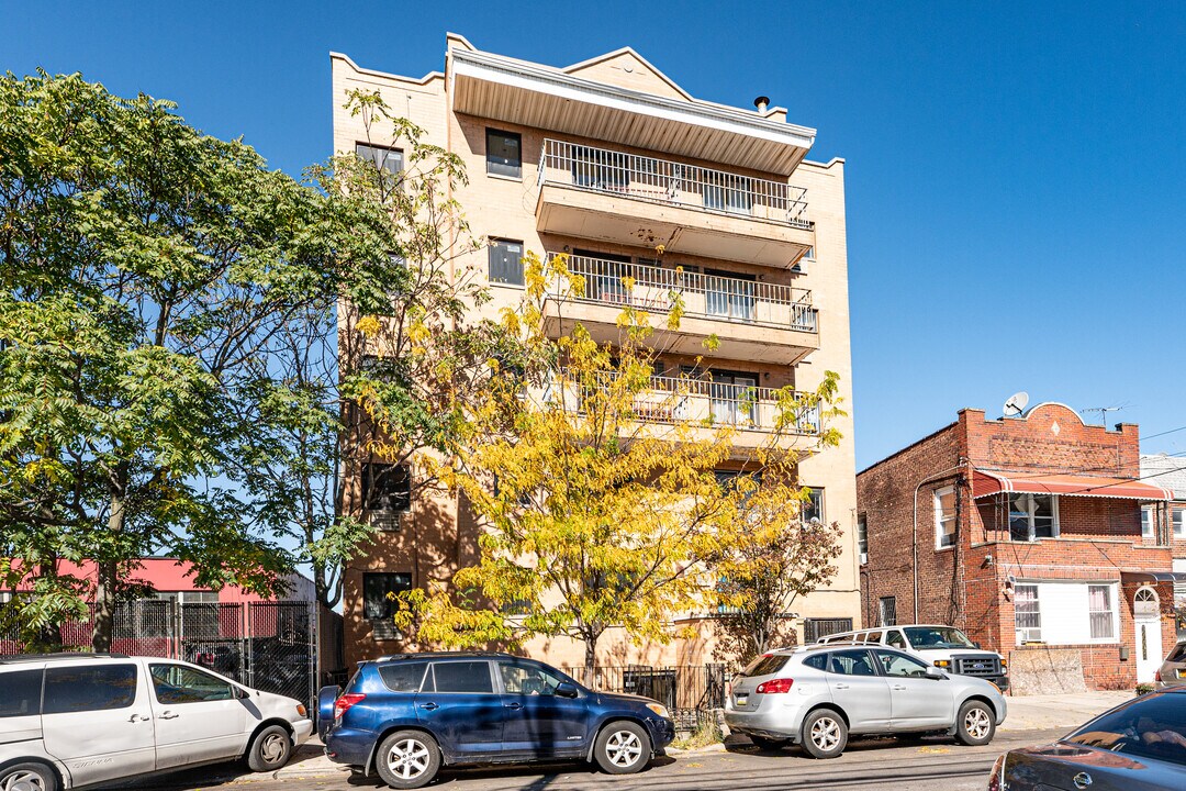 Hamilton-Madison House in Corona, NY - Building Photo