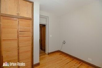 2457 W Rice St, Unit A05C in Chicago, IL - Building Photo - Building Photo