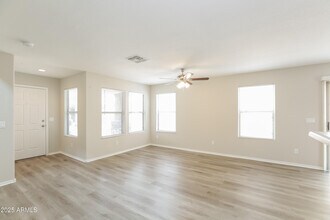 5836 E Hoover Ave in Mesa, AZ - Building Photo - Building Photo