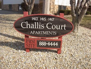 1417, 1415, 1413 Challis (Challis) in Bloomington, IL - Building Photo - Building Photo