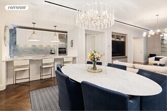 344 W 72nd St in New York, NY - Building Photo - Building Photo