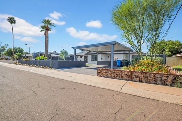 10624 N 38th St in Phoenix, AZ - Building Photo - Building Photo