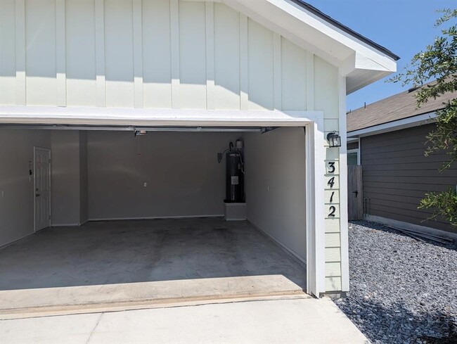 3412 Scott Cir in Seguin, TX - Building Photo - Building Photo