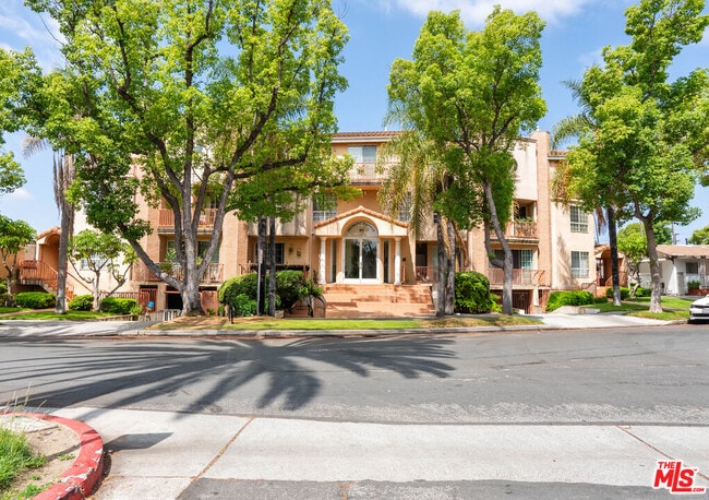 property at 411 Piedmont Ave