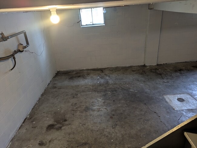 751 S Broad St, Unit Lancaster duplex in Lancaster, OH - Building Photo - Building Photo