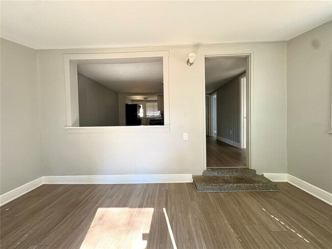 4611 N Hubert Ave in Tampa, FL - Foto de edificio - Building Photo