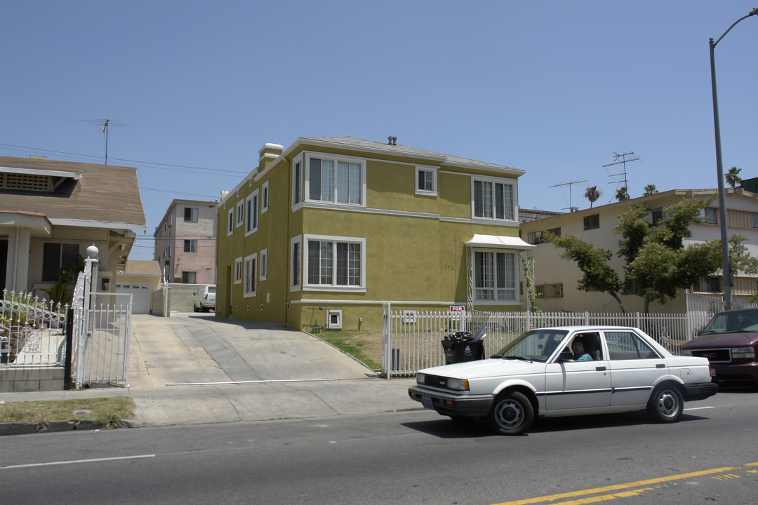 122 S Normandi Ave in Los Angeles, CA - Building Photo