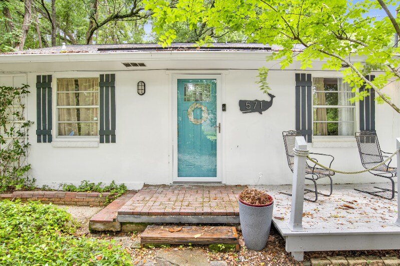 571 Dogwood Ave in Fairhope, AL - Foto de edificio