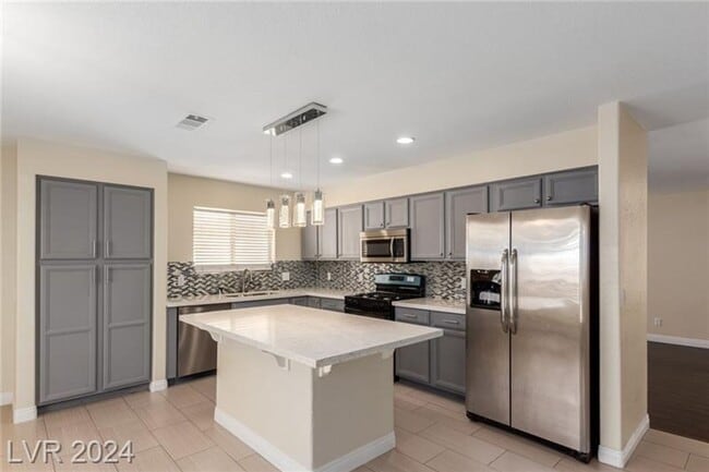 9424 Deer Lodge Ln in Las Vegas, NV - Building Photo - Building Photo