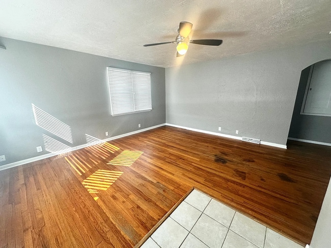 6110 Pratt St in Omaha, NE - Building Photo - Building Photo