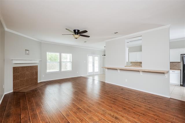 12205 Hunters Crossing Ln in Burleson, TX - Building Photo - Building Photo