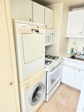 1624 Dole St in Honolulu, HI - Building Photo - Building Photo