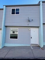 185 Monroe Ave in Green River, WY - Building Photo