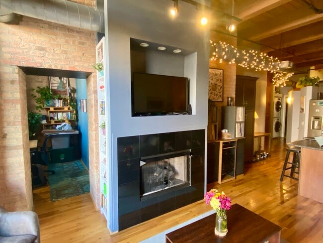 1250 W Van Buren St in Chicago, IL - Building Photo - Building Photo