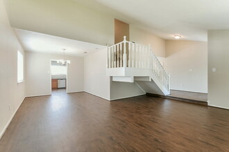 7703 Leather Market St in Houston, TX - Building Photo - Building Photo