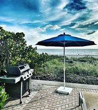 4805 Gulf of Mexico Dr, Unit 102 in Longboat Key, FL - Building Photo - Building Photo