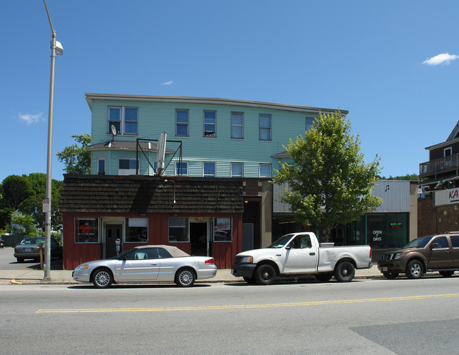 247-249 Lincoln St in Worcester, MA - Foto de edificio - Building Photo