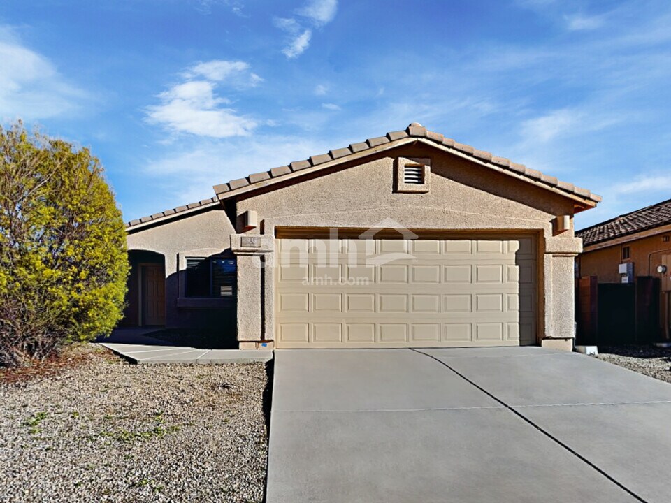 938 E Sheriffs Draw Ln in Sahuarita, AZ - Building Photo