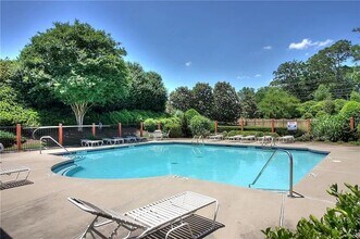1920 Barrett Knoll Cir in Kennesaw, GA - Building Photo - Building Photo