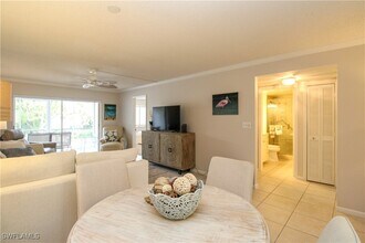 333 4th Ave S in Naples, FL - Building Photo - Building Photo