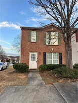 1754 Grove Way in Hampton, GA - Building Photo