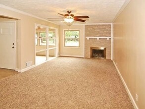 10118 Holaday Dr in Carmel, IN - Building Photo - Building Photo