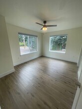 1905 River Dr in Lebanon, OR - Foto de edificio - Building Photo