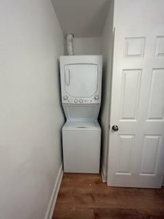 property at 33 Cape Dr NW