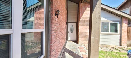 12730 Palm Desert Ln in Houston, TX - Building Photo - Building Photo