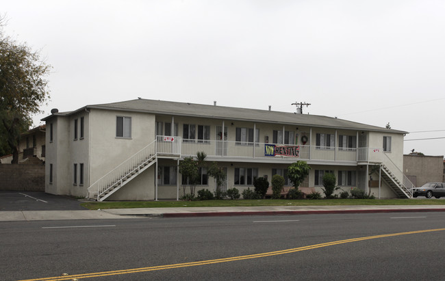 6002 Fullerton Ave in Buena Park, CA - Building Photo - Building Photo