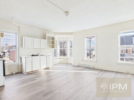 1001 W Princess St in York, PA - Building Photo