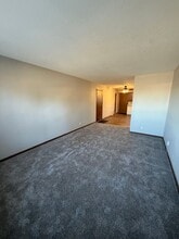 2911 10th Ave N in Fort Dodge, IA - Building Photo - Building Photo