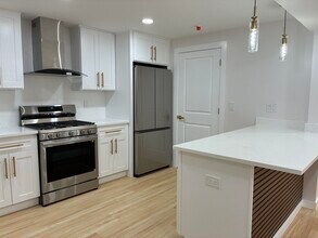 716 11TH St in Union City, NJ - Building Photo - Building Photo