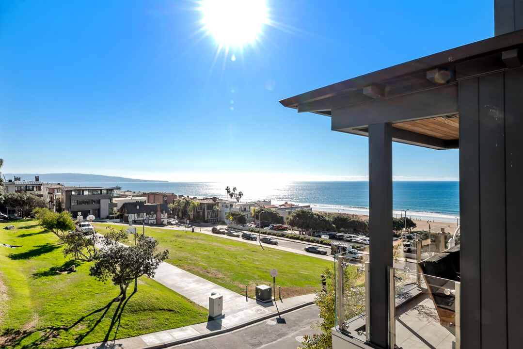 219 27th St in Manhattan Beach, CA - Foto de edificio